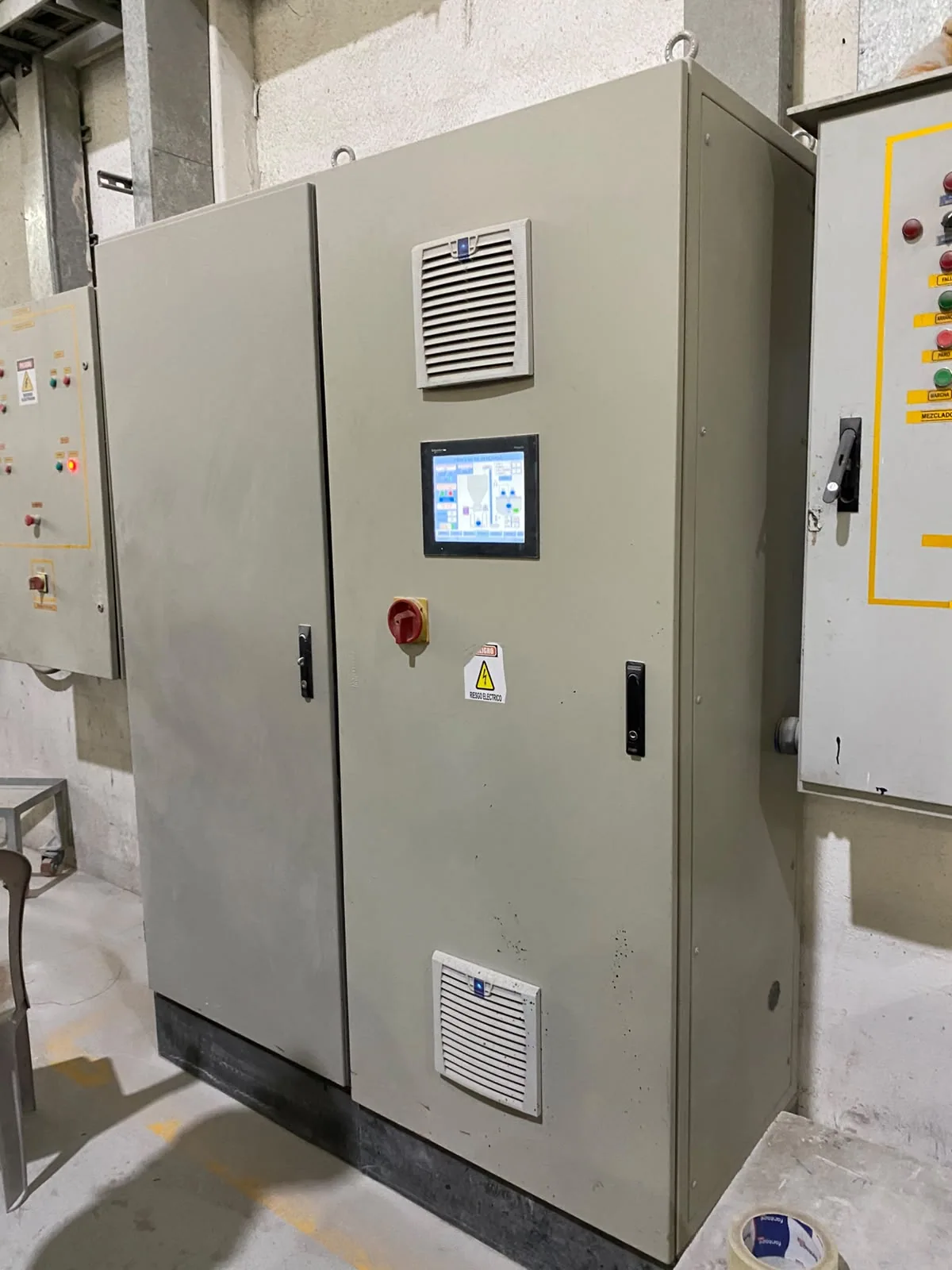 Automatización de mezcladora industrial de 2.000 kg